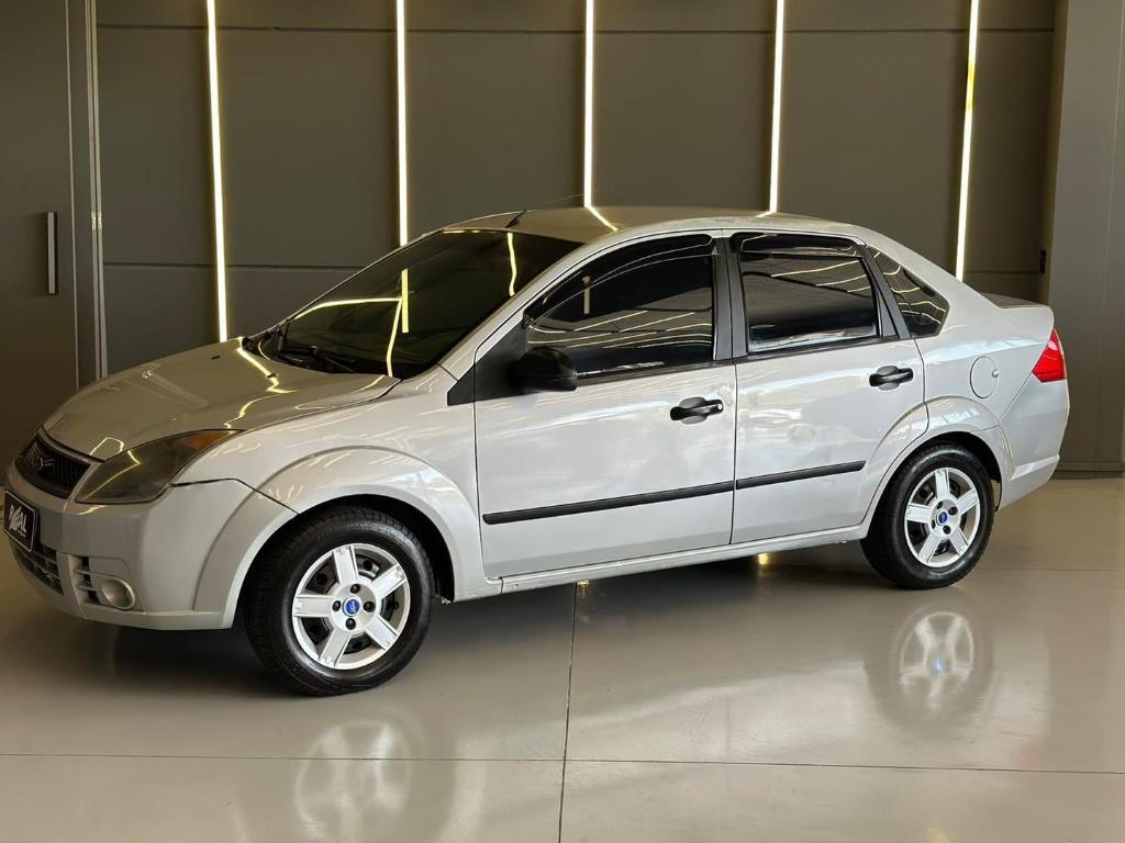 Ford Fiesta Fiesta Sedan 1.0 8V Flex 4p 2008
