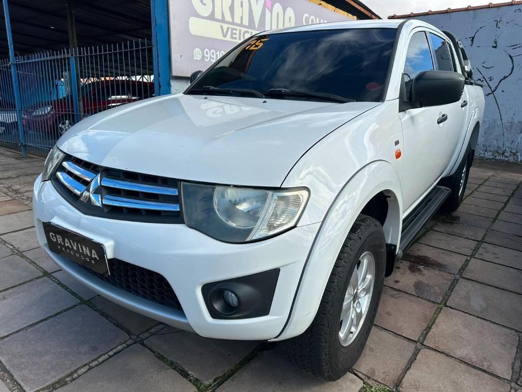 Mitsubishi L200 L200 Triton HLS 2.4 Flex 16V CD Mec. 2016