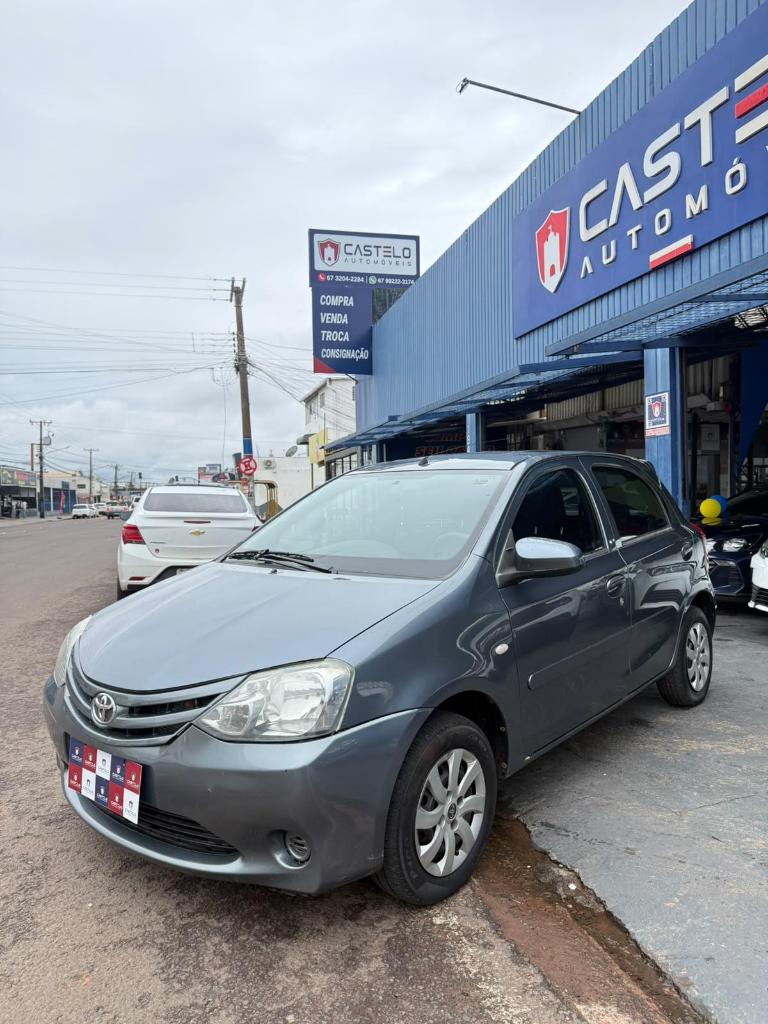 Toyota Etios ETIOS X 1.3 Flex 16V 5p Mec. 2014
