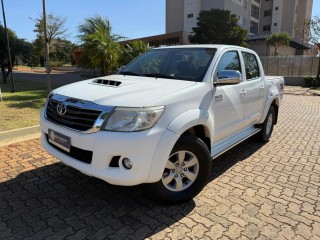 Foto do veículo Toyota Hilux 3.0 Srv Top 4x4 Cd 16v Turbo Intercooler 4p Automático