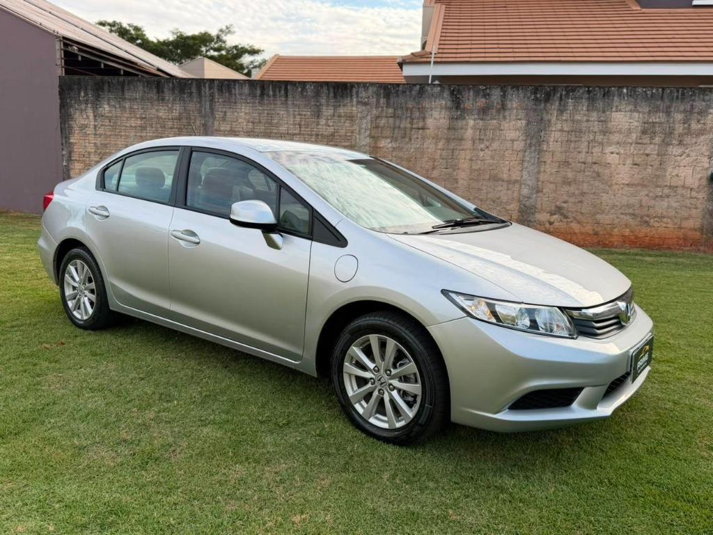 Honda Civic CIVIC SEDAN EXS 1.8/1.8 FLEX 16V AUT. 4P 2013