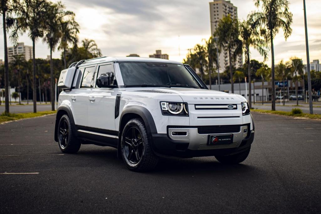 Land Rover Defender 2020