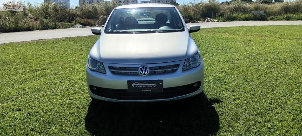 Volkswagen Voyage VOYAGE 1.0/1.0 City Mi Total Flex 8V 4p 2012