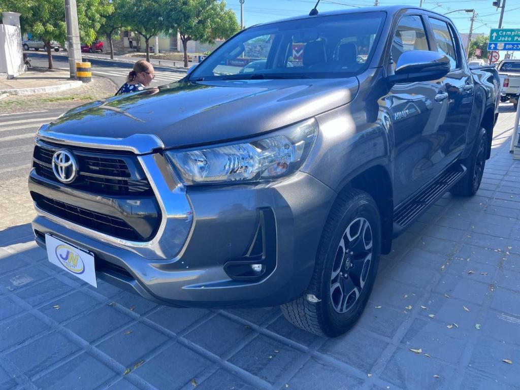 Toyota Hilux CD SRV 4X4 2.8 TDI DIESEL AUT. 2022