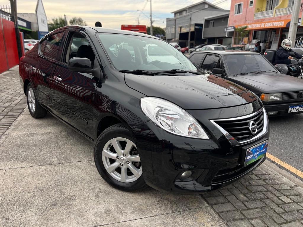 Nissan Versa 1.6 16V FLEX SL 4P MANUAL 2014