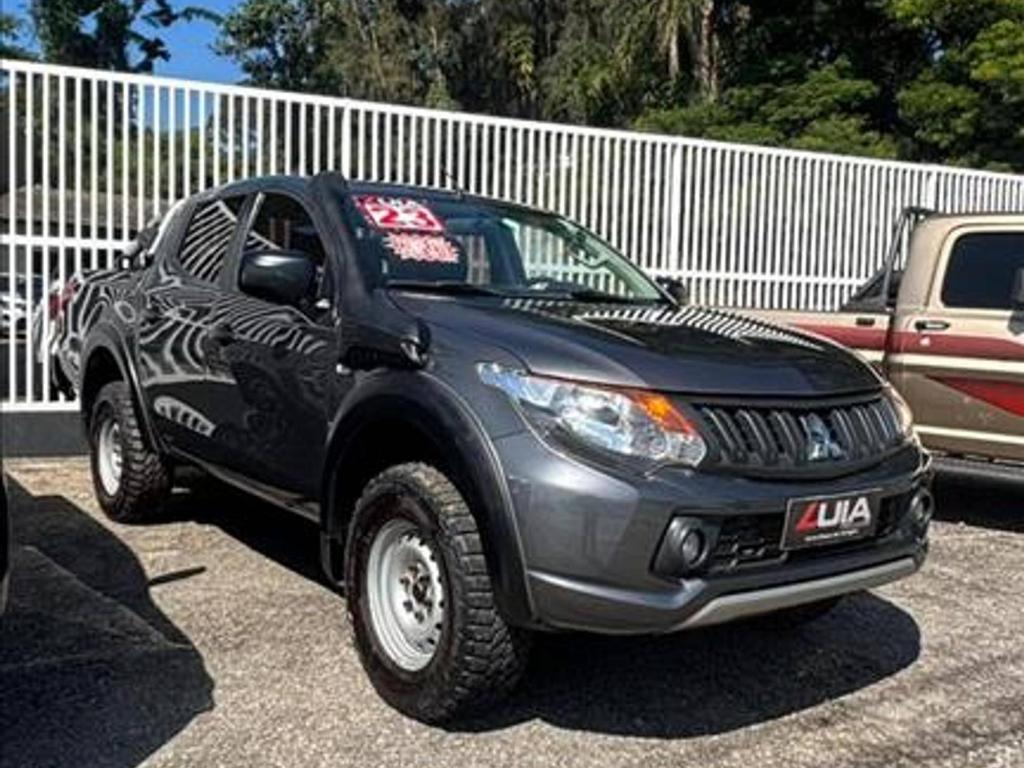 Mitsubishi L200 2023
