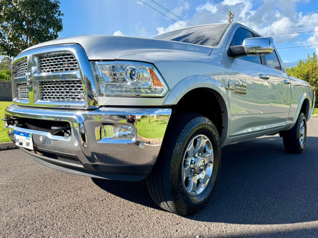 Ram 2500 2500 LARAMIE  6.7 TDI  CD 4x4 Diesel 2017