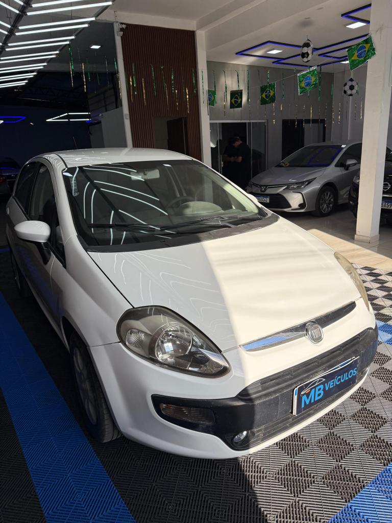 Fiat Punto Punto ATTRACTIVE 1.4 Fire Flex 8V 5p 2013