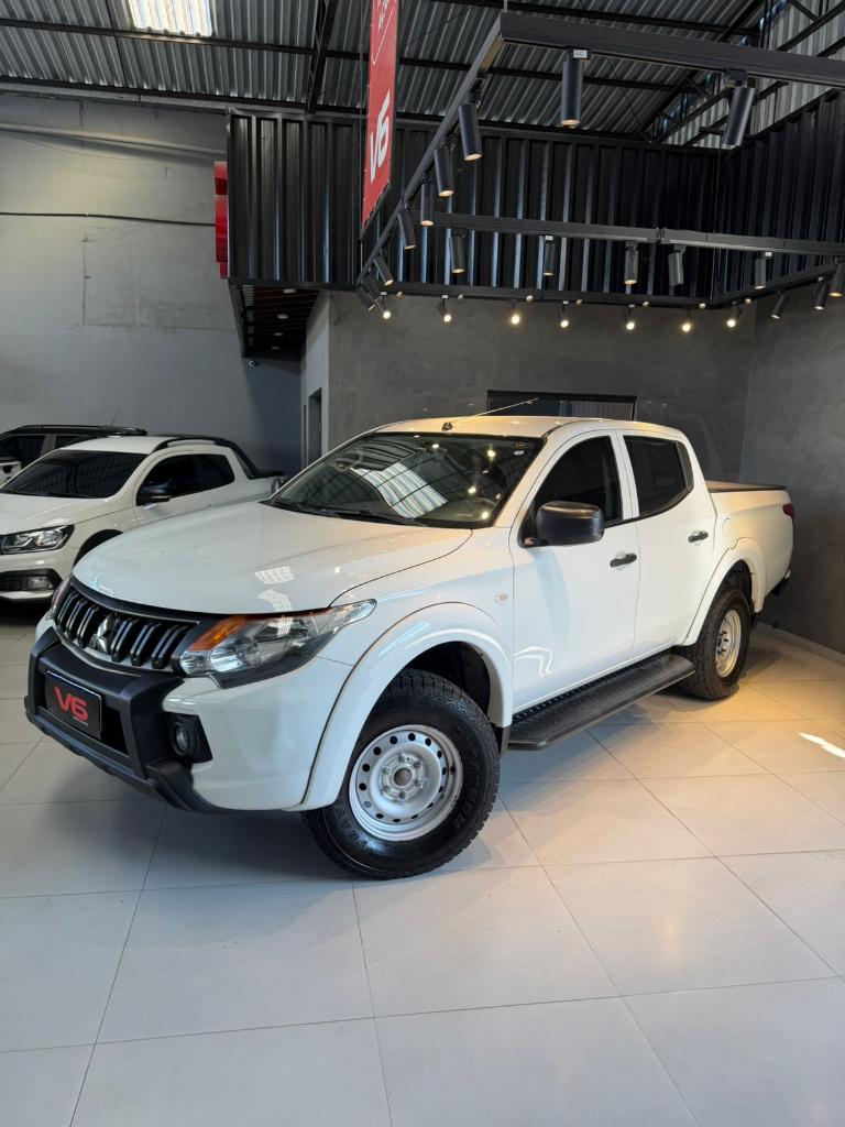 Mitsubishi L200 2.4 D Triton Outdoor Glx 4wd 2023
