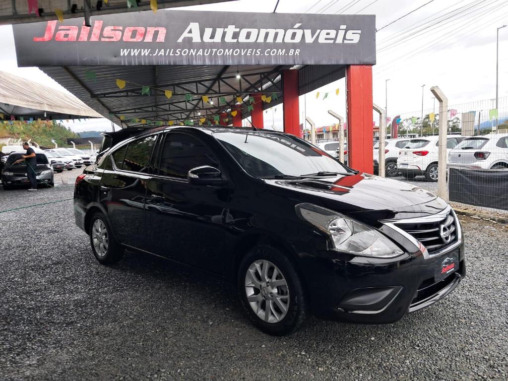 Nissan Versa