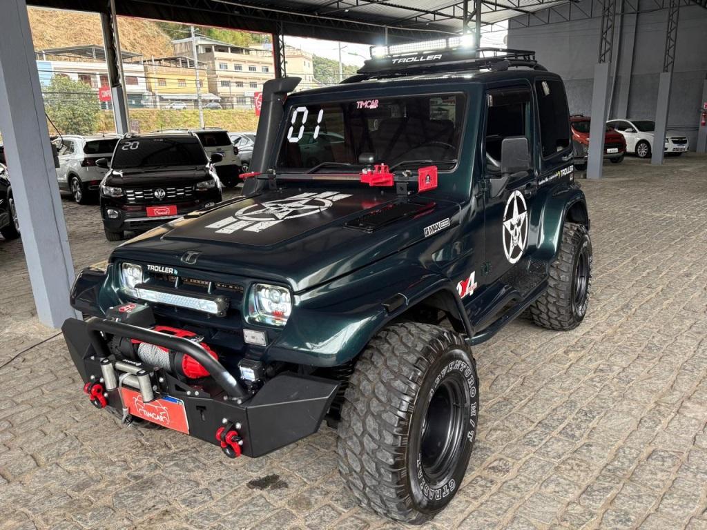 Troller T4 2.8 TETO RÍGIDO 12V TURBO INTERCOOLER DIESEL 2P MANUAL 2001