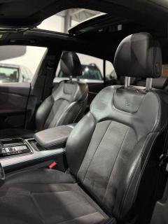 Foto do veículo Audi Q8 Perf.black 3.0 Tfsi Quat. S-tr.(híb.)