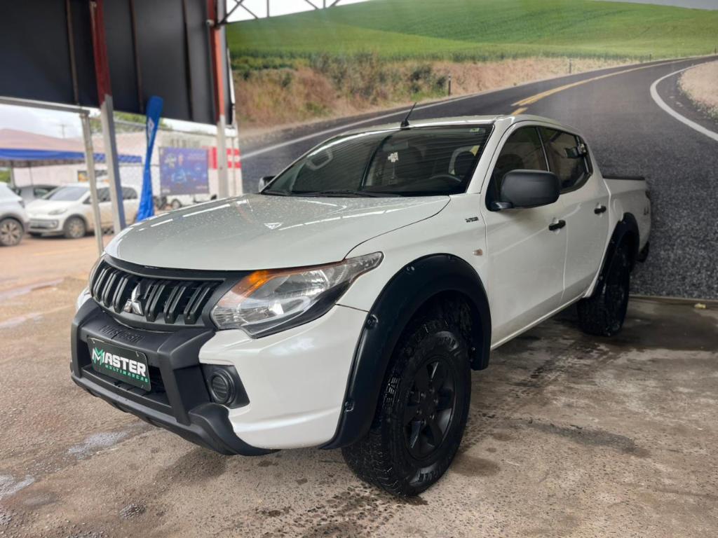 Mitsubishi L200 OTHERS 2022