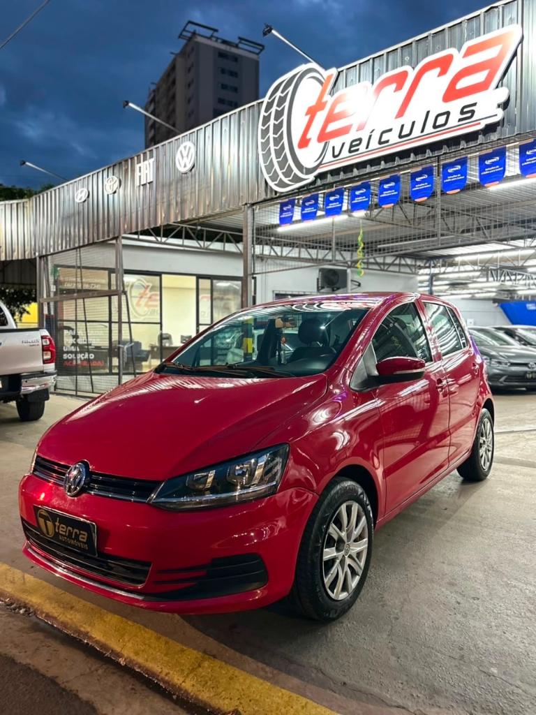 Volkswagen Fox 1.0 Tec Total Flex Trendline 2015