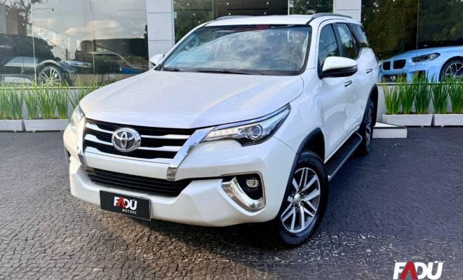 Toyota Hilux Sw4 Hilux SW4 SRX 4x4 2.8 TDI 16V Dies. Aut. 2018