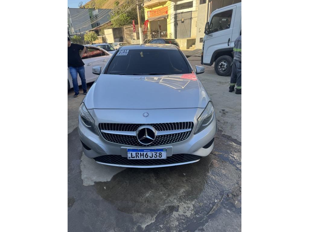Mercedes-Benz A 200 URBAN 1.6 2014