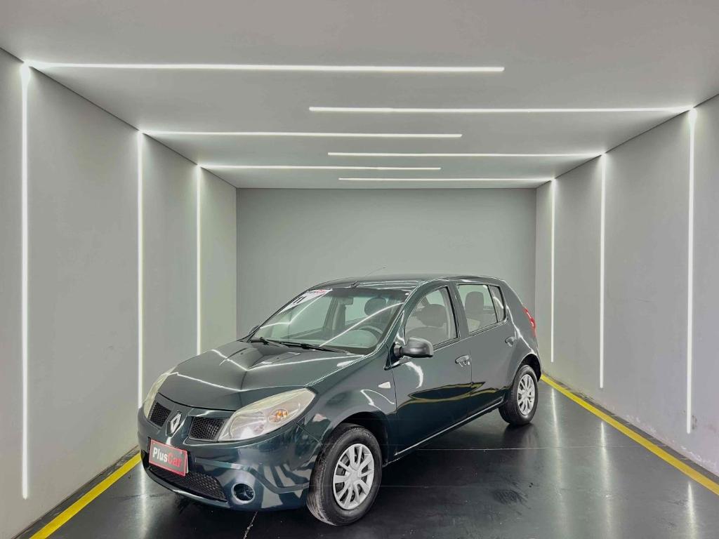 Renault Sandero 2011