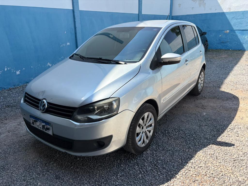 Volkswagen Fox 1.6 Vht Total Flex 2014