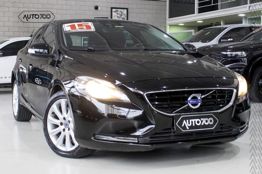 Volvo V40 2015