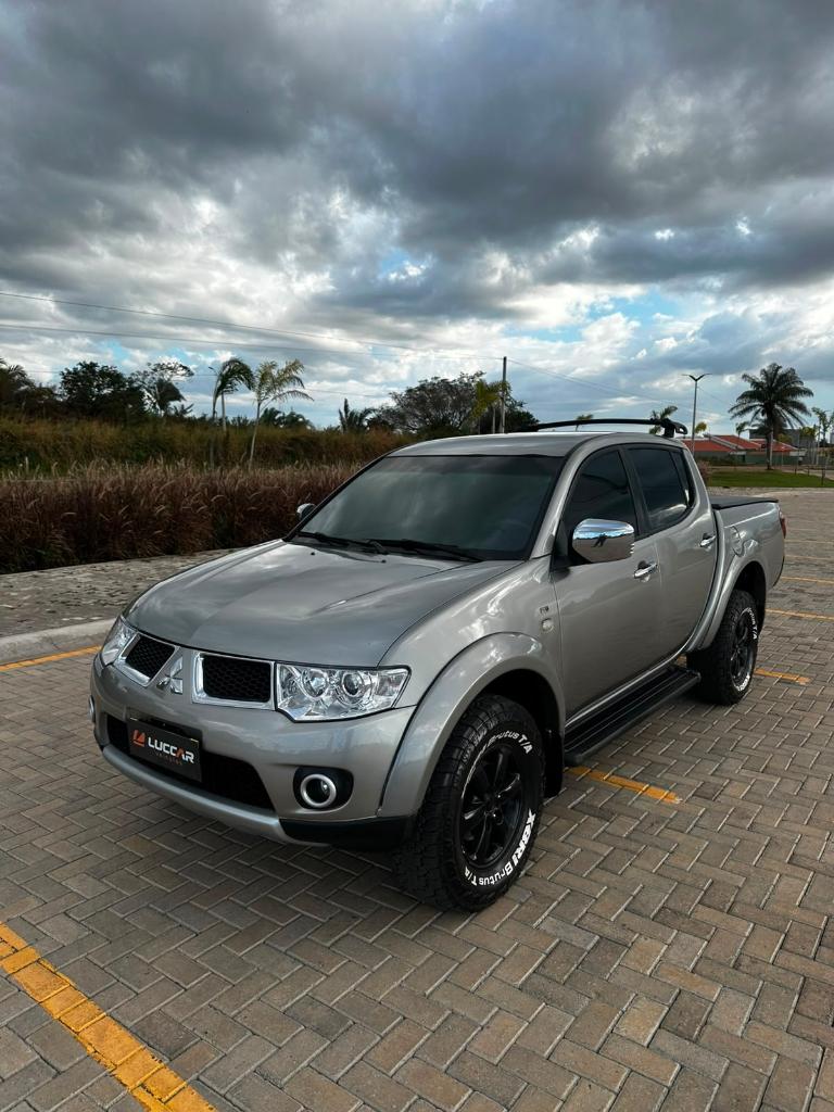 Mitsubishi L200 2013