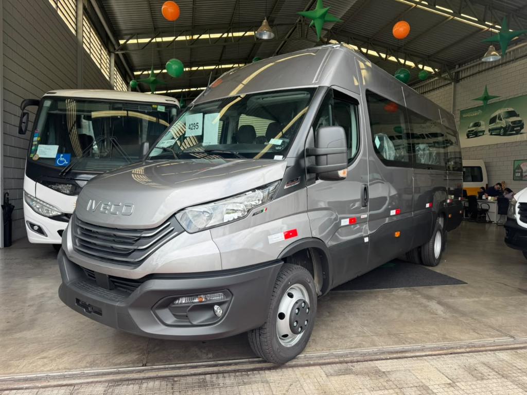 Iveco Daily 3.0 55 180 Cs 3520 2027