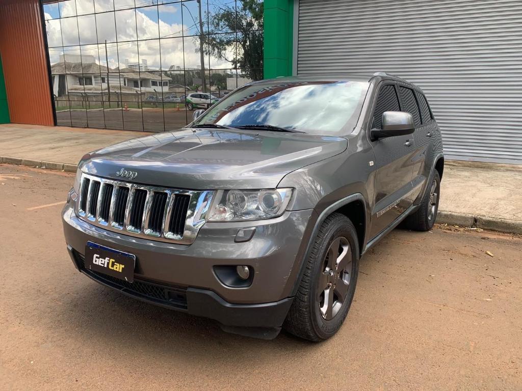 Jeep Grand Cherokee LAREDO 3.6 V6 AT 2012