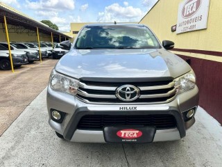 Foto do veículo Toyota Hilux 2.8 4x4 Cd 8v 4p Manual