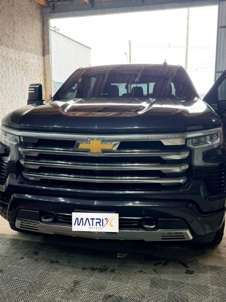 Chevrolet Silverado HIGH COUNTRY 5.3 V8 AWD AUT. 2024
