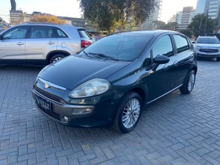 Foto do veículo Fiat Punto 1.6 16v Essence