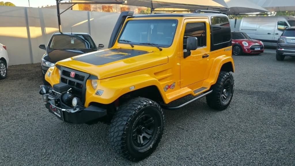 Troller T4 2010