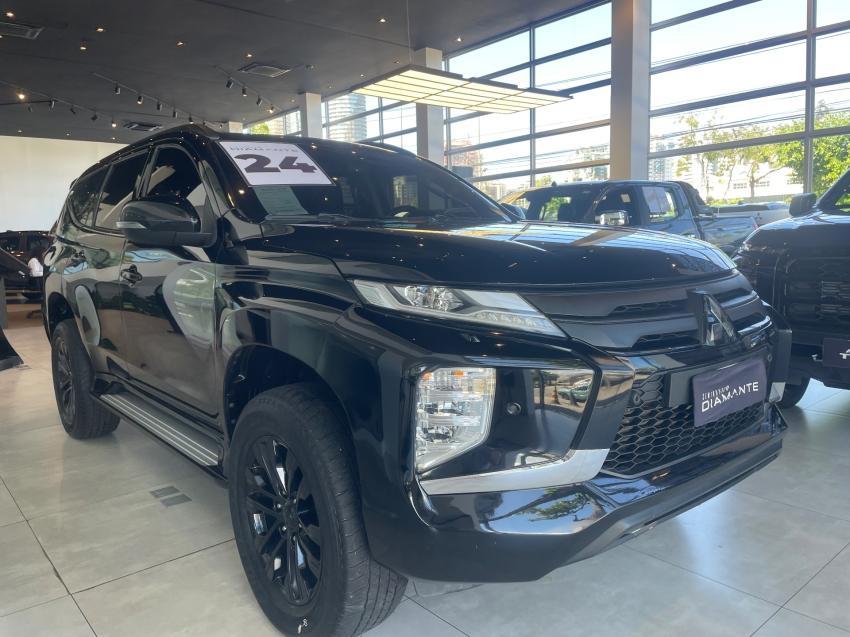 Mitsubishi Pajero 2024