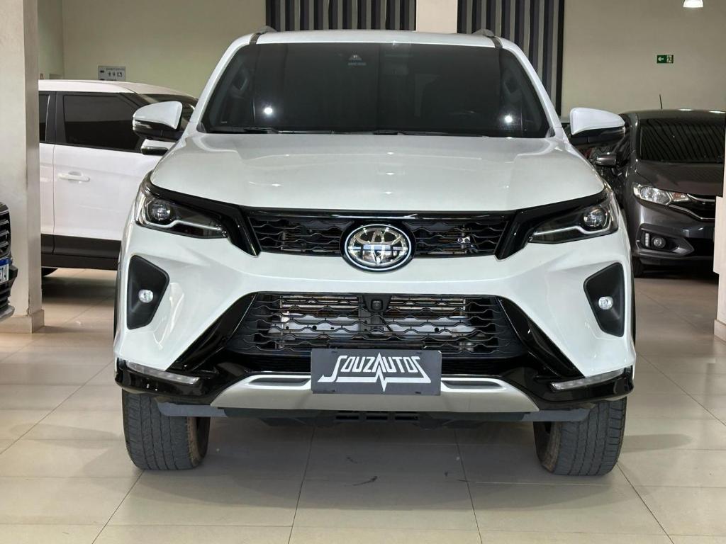 Toyota Sw4 2.8 Tdi Diamond 7l Auto 4wd 2025