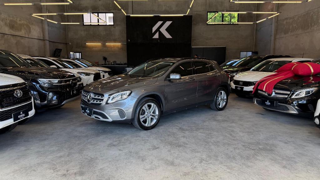 Mercedes-Benz Gla 200 STYLE 1.6 TB 2019