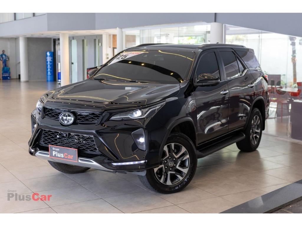 Toyota Hilux Sw4 Hilux SW4 SRX 4x4 2.8 TDI 16V Dies. Aut. 2025
