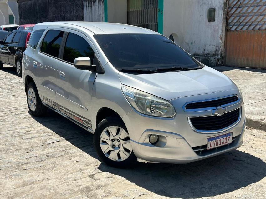 Chevrolet Spin SPIN LT 1.8 8V Econo.Flex 5p Mec. 2015