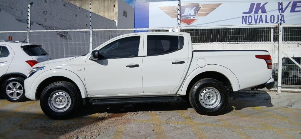 Mitsubishi L200 2.4 D Triton Gl 4wd 2025
