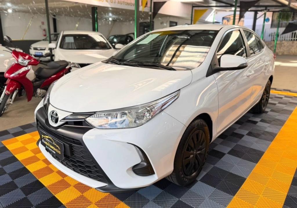 Toyota Yaris 2024 à venda