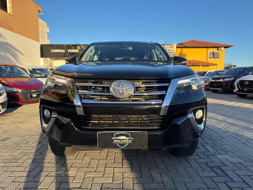 Toyota Hilux Sw4 2017