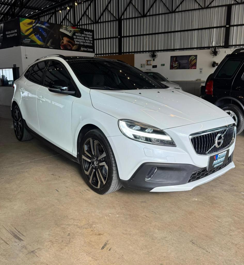 Volvo V40 T-4