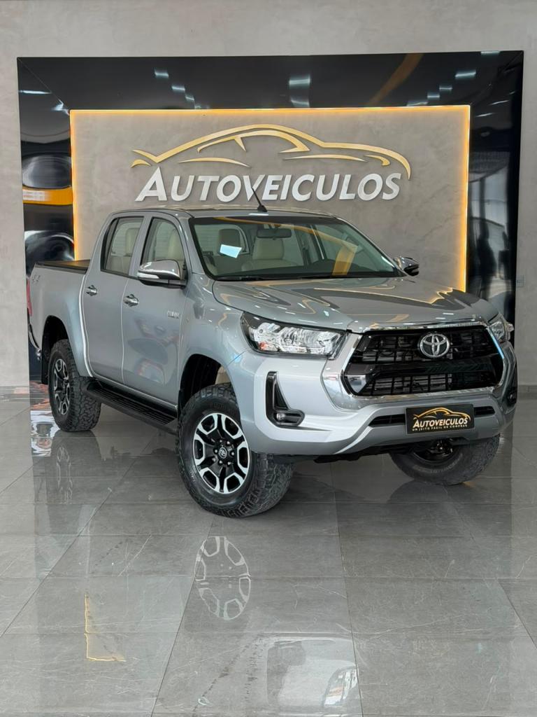 Toyota Hilux Hilux CD 4x4 2.8  Diesel Aut. 2024