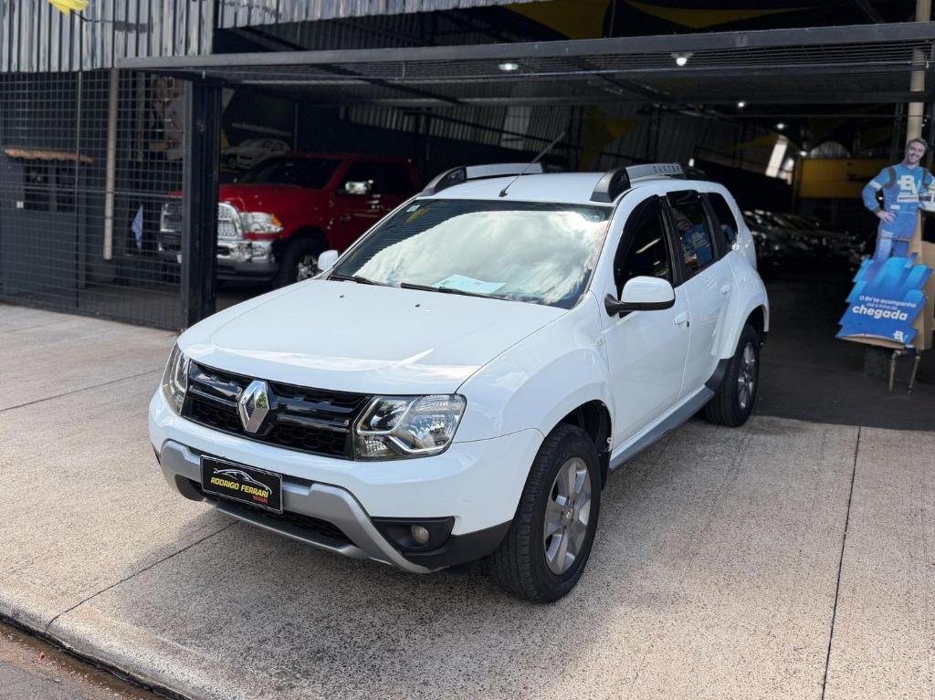Renault Duster 2.0 DYNAMIQUE 4X2 16V FLEX 4P AUTOMÁTICO 2017