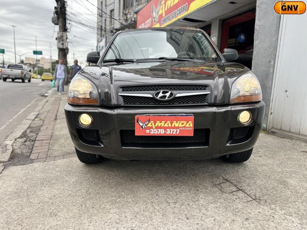 Hyundai Tucson (NAC) GL 4X2 2.0 16V MT 2011
