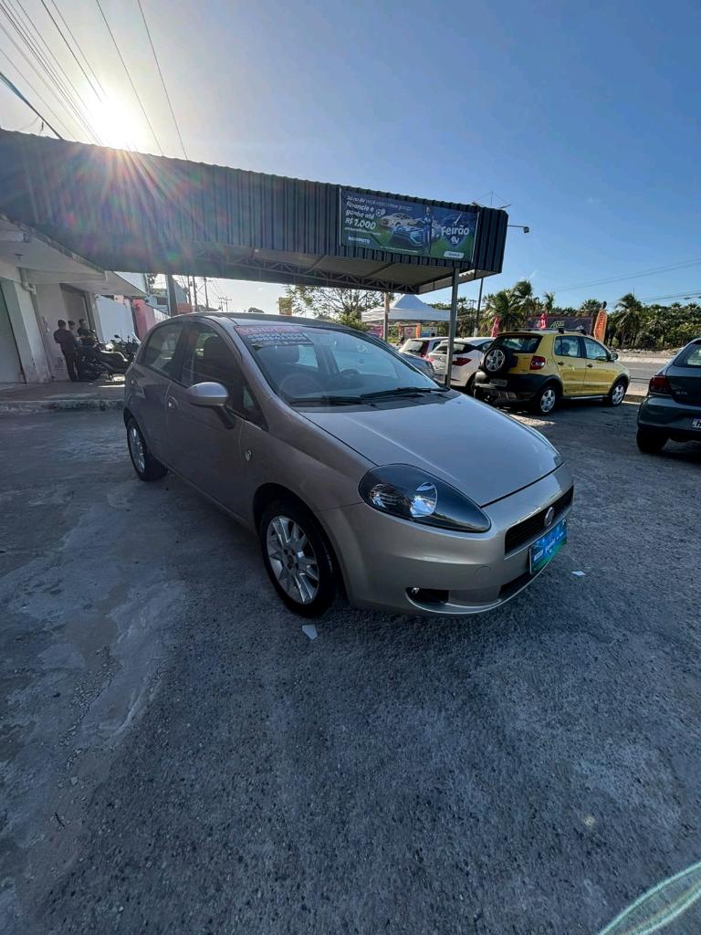 Fiat Punto 1.4 ATTRACTIVE 8V FLEX 4P MANUAL 2012