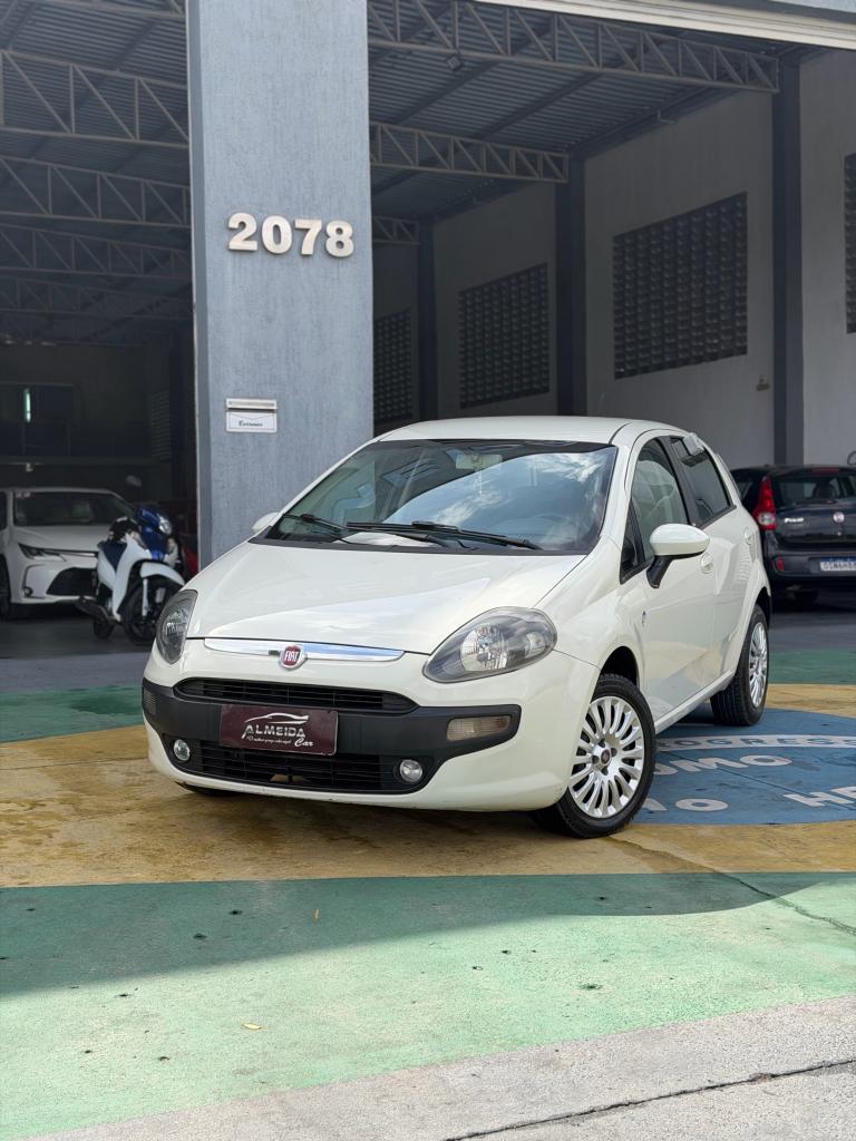 Fiat Punto 1.4 ATTRACTIVE 8V FLEX 4P MANUAL 2013