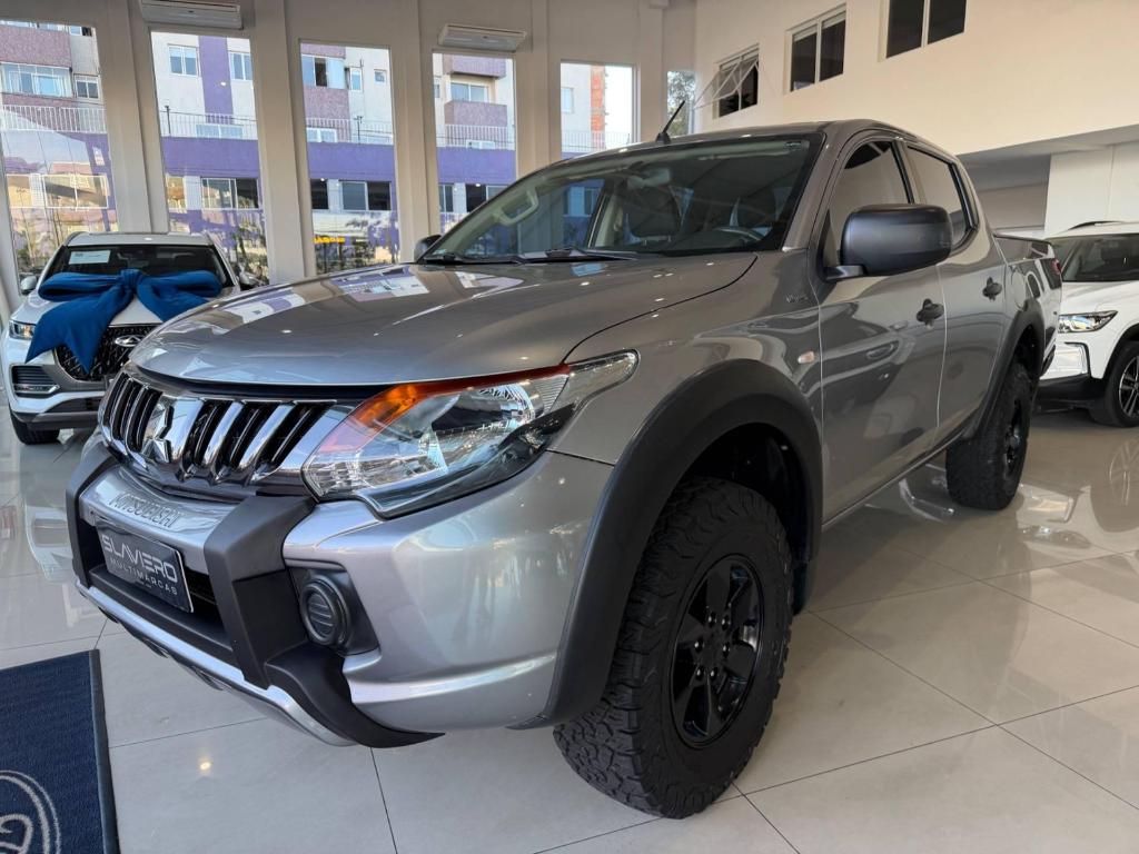 Mitsubishi L200 2022