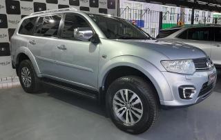 Foto do veículo Mitsubishi Pajero 3.2 Di-d Full 3d Hpe Auto 4wd