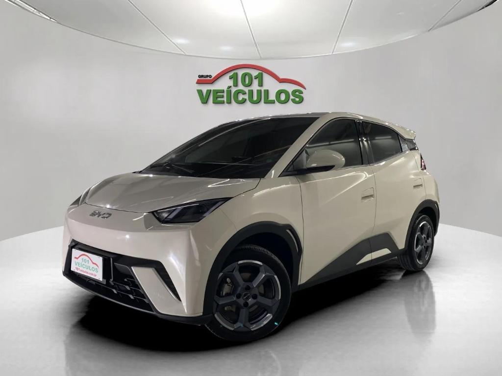 BYD Dolphin 2025