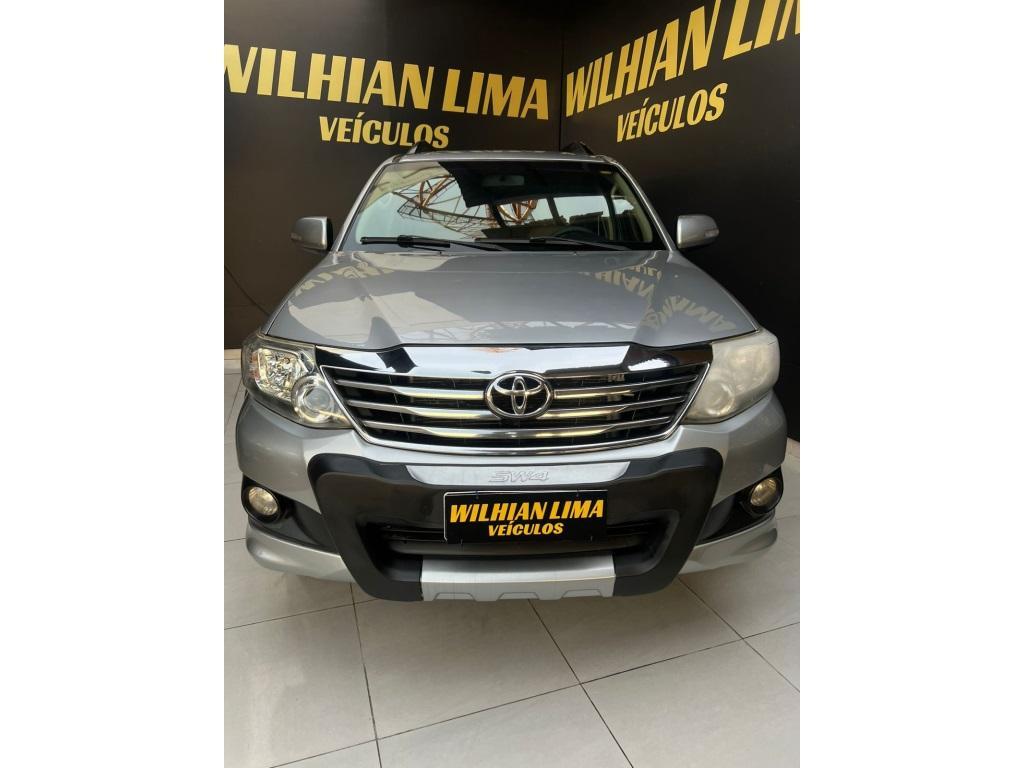 Toyota Hilux CD SR 4X2 2.7 AT FLEX 2015