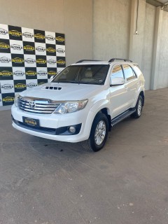 Foto do veículo Toyota Hilux Sw4 3.0 Tdi Srv 7l Auto 4wd