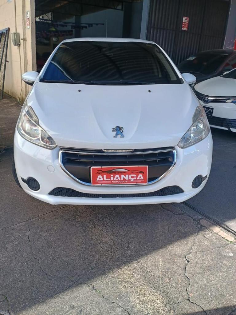 Peugeot 208 2014